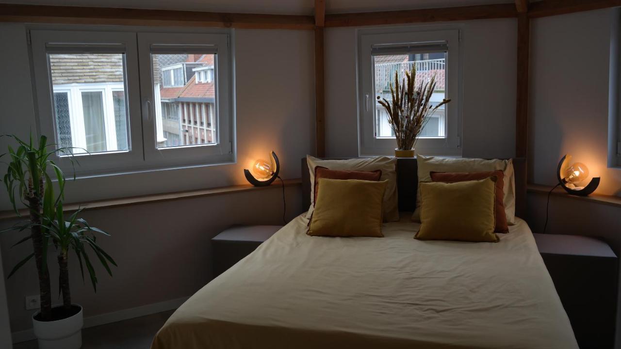The Rooftop - A Trendy New Apartment With Airconditioning, Large Terrace & Free Parking Oostende Exterior foto